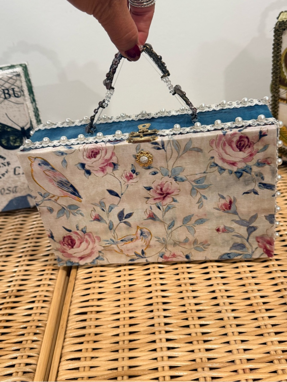 Floral Bird Embellished Top-Handle Cigar Box Purse – Blue